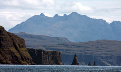 Cuillins from outside An Dubh Skeir rocks