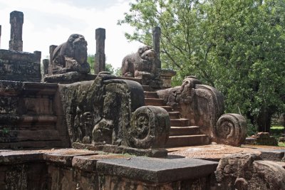 Makara carving, The audience hall, Polonnaruwa