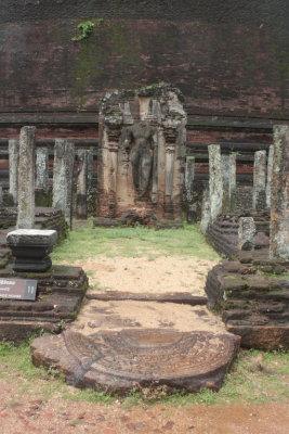 Rankoth Vehera Stupa  (Polonnaruwa)