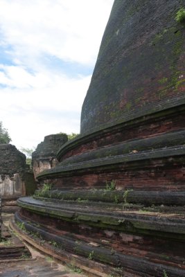 Rankoth Vehera Stupa  (Polonnaruwa)