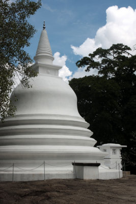 Stupa, Lankatilaka Temple