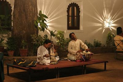 Musicians Restaurant Ambrai, Udaipur