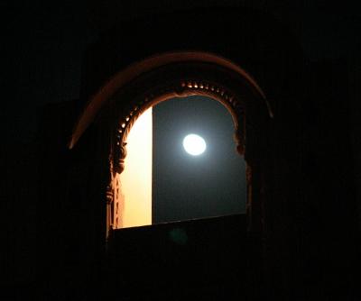 Deogarh Mahal at night