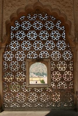 Superb screen with fenestration, Amber Fort