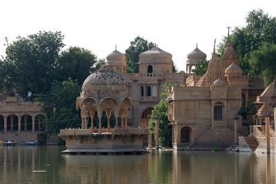 Gadi Sagar Tank and Temples