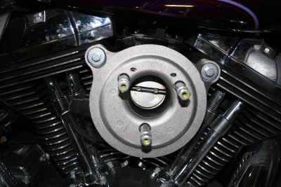 SE aircleaner backing plate mounted.JPG