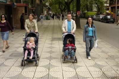 Strolling the shopping streets of Tirana