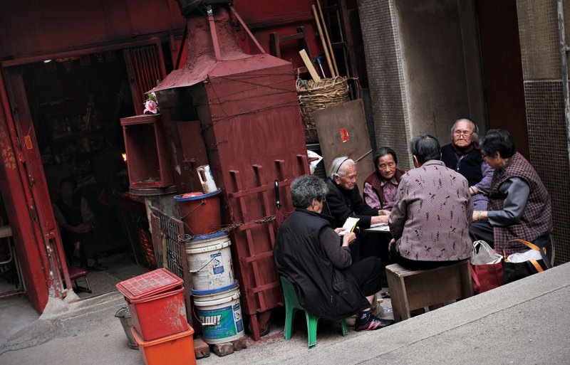the usual afternoon gathering...