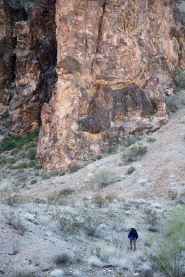 Approaching the south wall