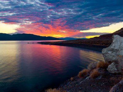 Pyramid Lake