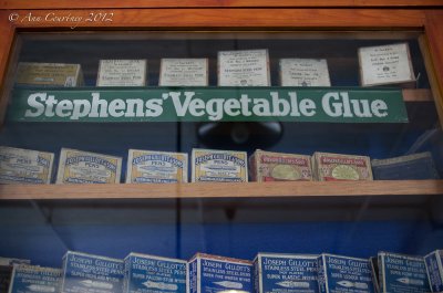 Vegetable glue