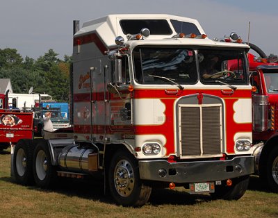 Kenworth COE_7797.jpg