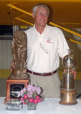 814nglidercompetitionawards 042 overall winner Ron Tabery  SS.jpg