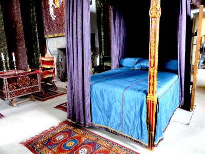 Castle bedroom.JPG