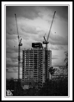 Perths-New-Skyline-and-Cranes.