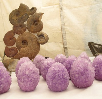 Manmade crystal-eggs and fossil creations....brrrrr.