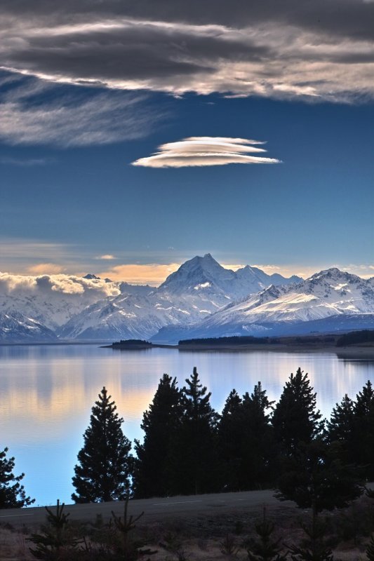 Mt Cook - Lenticular Cloud