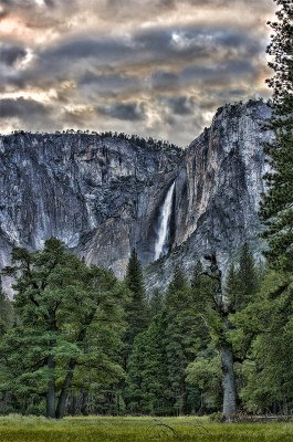 Yosemite Falls HD