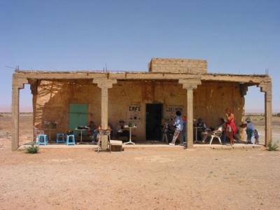 lunch stop on the way to merzouga