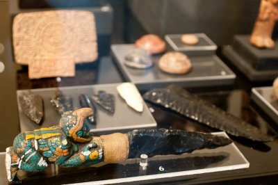 n4156 Aztec Obsidian Blade Knife