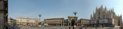 Milan, place Duomo