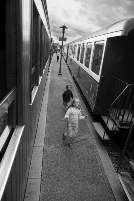 Les enfants et le train
