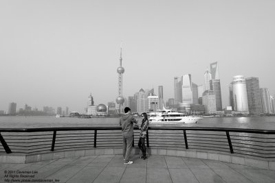 Lovers along the Bund