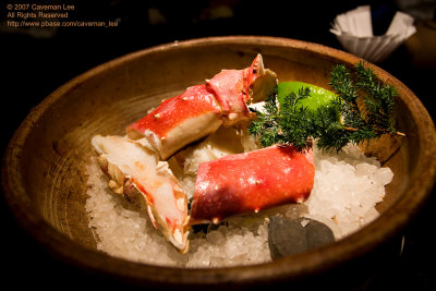 Grill Crab Leg with Salt