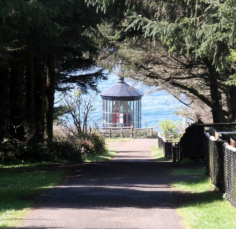 Lighthouse 1.JPG