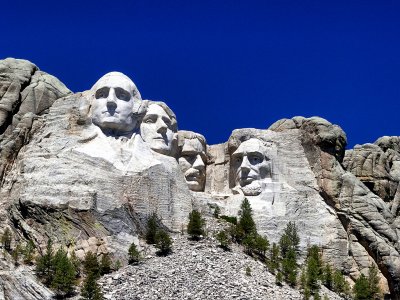 DSC01504 HDR Mt Rushmore HX100.jpg