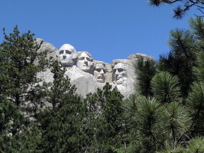 DSC01490 Mt Rushmore HX100.jpg