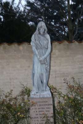 Standing Woman