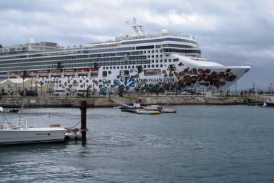 bermuda_ship.JPG