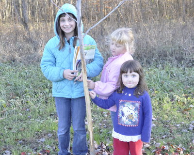 11-6-2011_1168_three girls.jpg