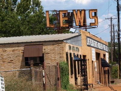 Lew's Welding Shop