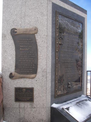 Pikes Peak - America the Beautiful plaque.jpg