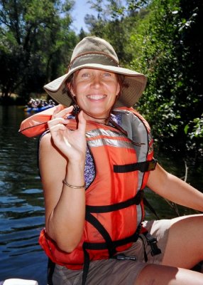 Glenda Livingston Finds Blackberries on the American River