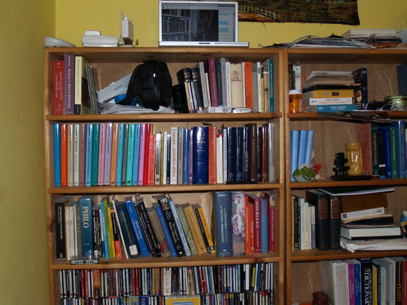 bookshelf 2.JPG