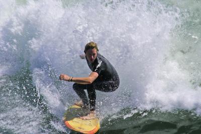 Riding wave