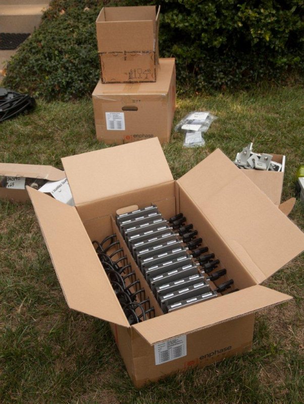 micro inverters.jpg
