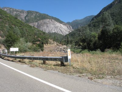 17 Hwy 140 EB nearing Yosemite Park.JPG