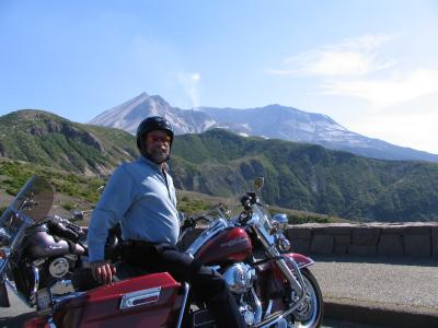 041 Mike and Mt St Helens.JPG