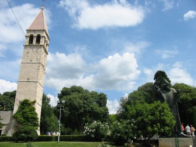 321-Tower and Statue in Split