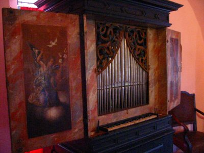 532-Old Organ Piano thing