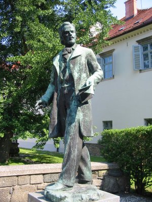 575-Statue in Maribor