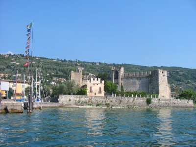 739-Castle on Lago di Garda