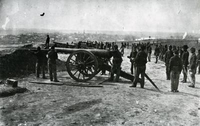 w3. Battery of Thirty-two Pounders.jpg