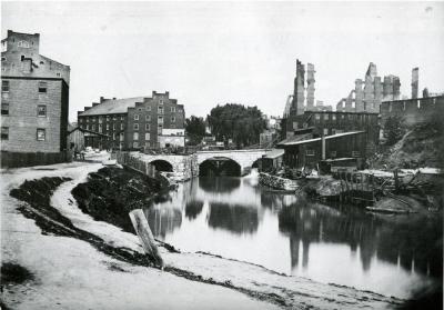 w56. Scene in Richmond.scan.jpg