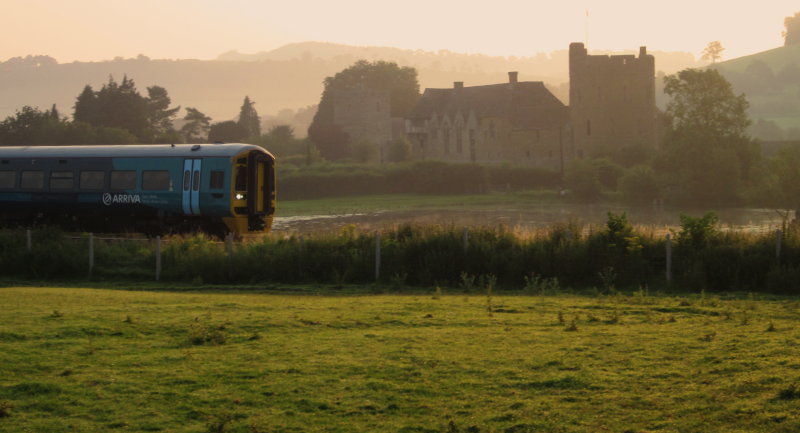  Train  to  work,  passing  Stokesay  Castle.