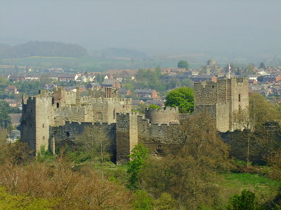 Ludlow ,marcher  fortress  and  town